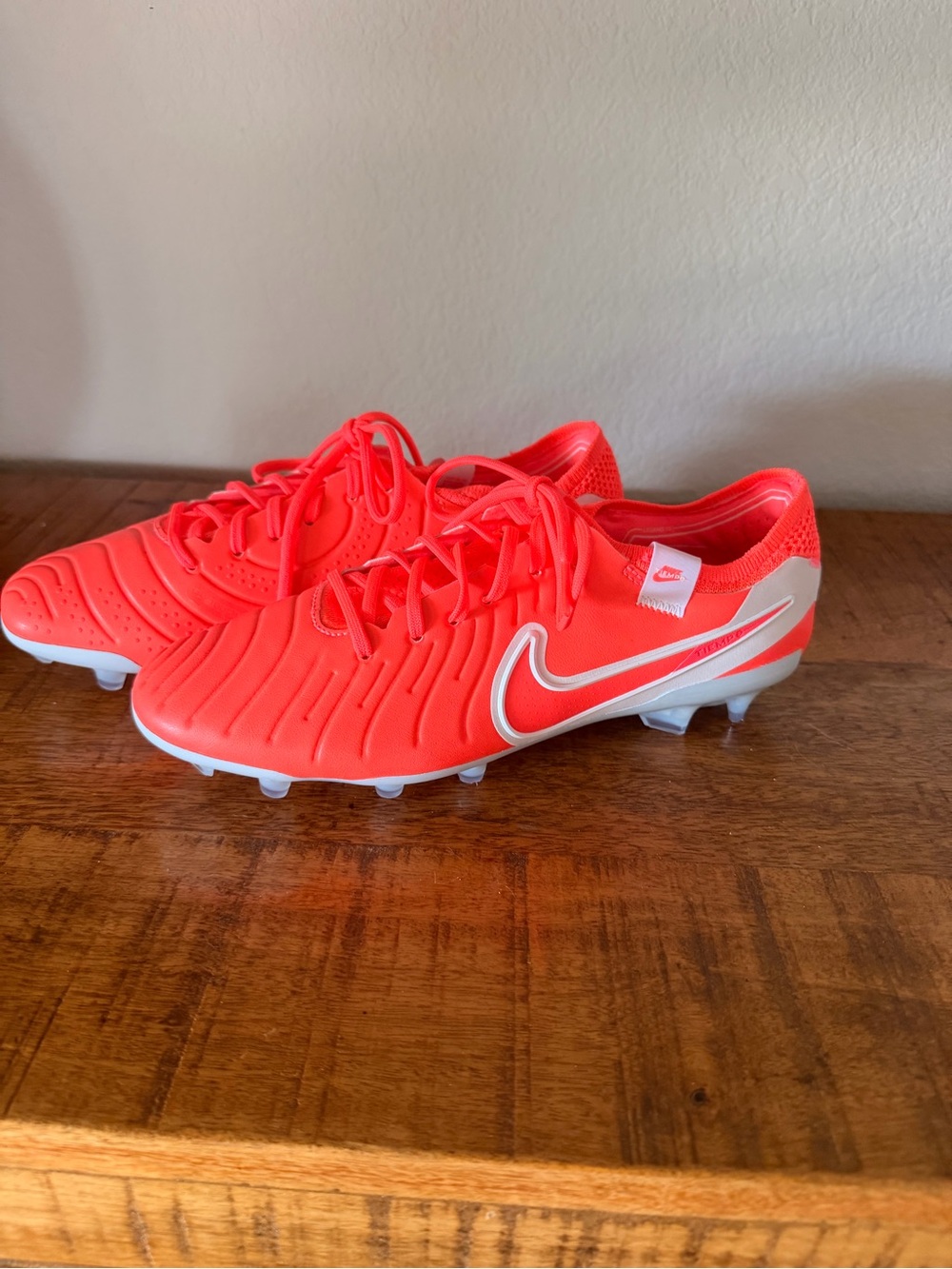 Men’s Nike Tiempo Legend 10 Elite FG - Hot Lava/white - size 7.5